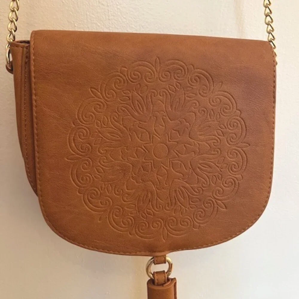 LAURA JANELLE | Crossbody Bag Mandala embossed Southwestern. Vegan-NEW